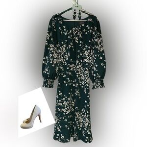 Pretty green dress! Jessica Howard classic!​​​​